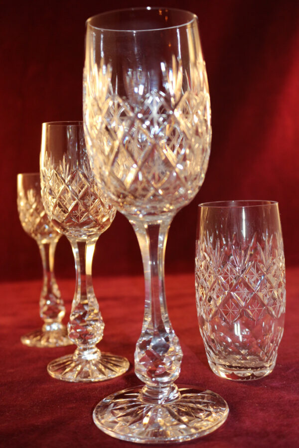 Kosta boda - Pompadour - 4 st Stark vin glas-Fritz Kallenberg
