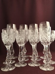 Kosta Boda Pompadour – servis 12 glas, vin och snaps – design Fritz Kallenberg – vintage