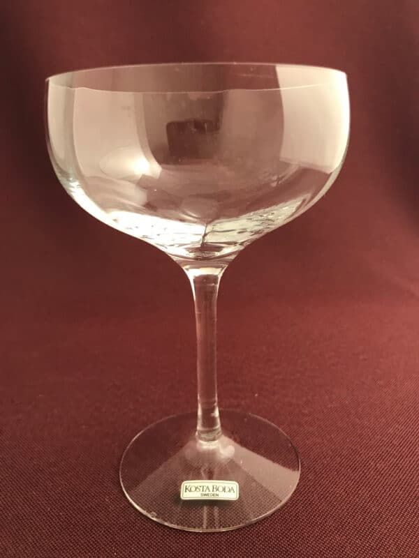 Kosta Boda Chateau champagne / Coupe glas design Bertil Vallien