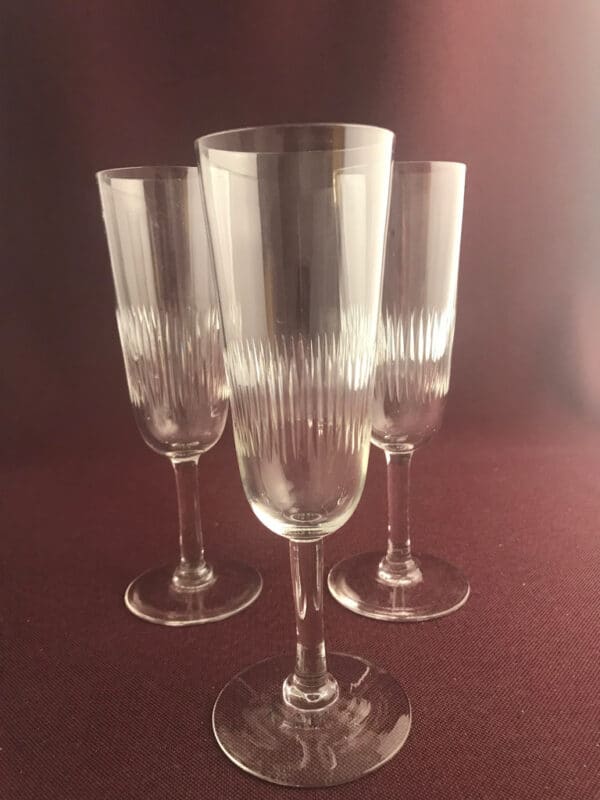 Kosta Boda - Juno - 3st Champagne glas slutet 1800 tal