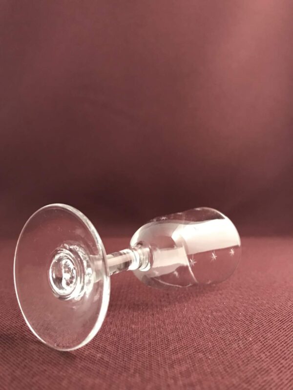 Reijmyre - Stark vins glas - B6 design Monica Bratt