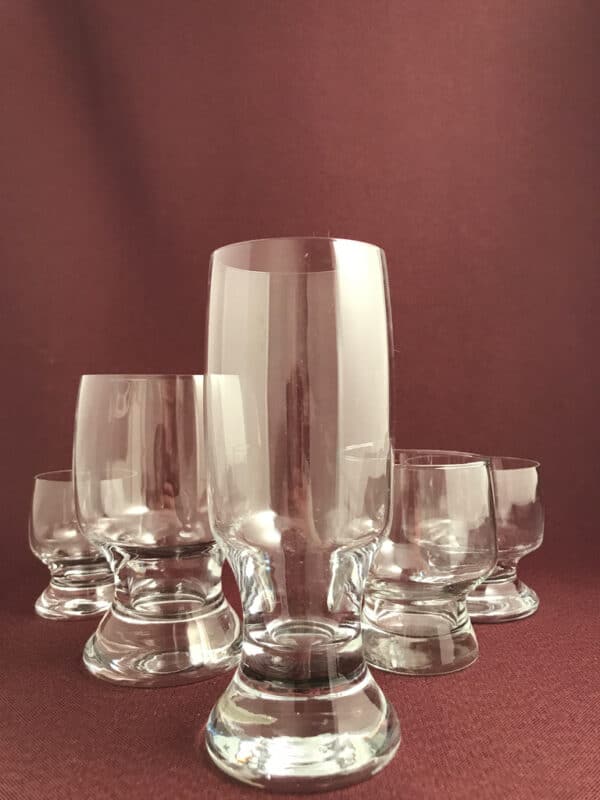 Kosta Boda-Porter - Vit Vin glas- design Signe Persson Melin