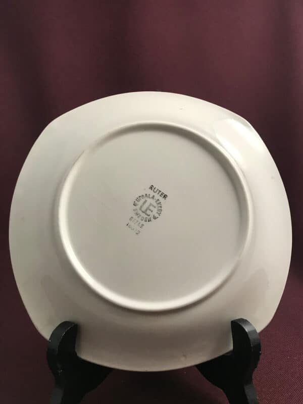 Uppsala Ekeby - Ruter - Frukost tallrik Design Helmer Ringström
