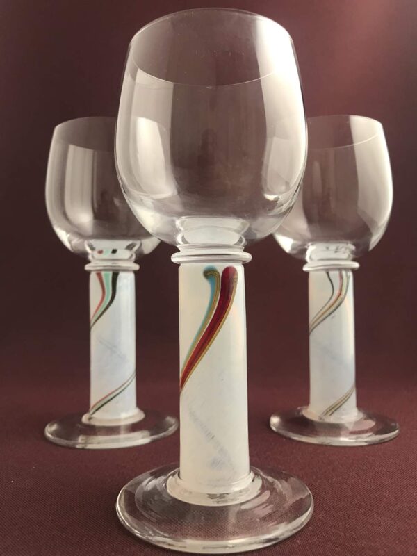 Kosta Boda - Rainbow - 3 st Röd Vin / Öl glas - Design Bertil Vallien