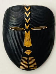 Gustavsberg Mask – mytologisk mask guld / svart, porslinsfigur – design Lisa Larson