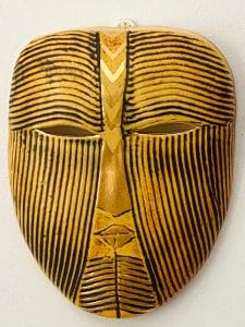 Gustavsberg Mask – mytologisk mask gul / svart, porslinsfigur – design Lisa Larson