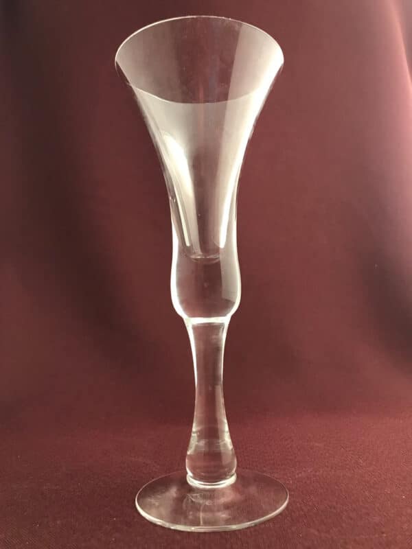 Kosta Boda - Prince - oslipad Champagne glas Design