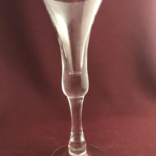 Kosta Boda - Prince - oslipad Champagne glas Design