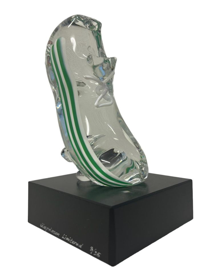 Glasprinsen - Fotboll sko - med grön vita ränder - limiterad Numrerad 3- 25 ex