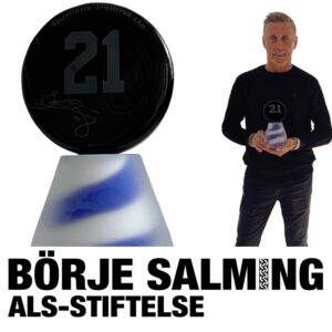 Glasprinsen – Hockey puck, nr 2/100, 10% går till Börje Salming ALS stiftelse