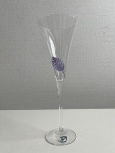 Orrefors Diva – champagneglas i kristall lila löv – design Erika Lagerbielke – vintage