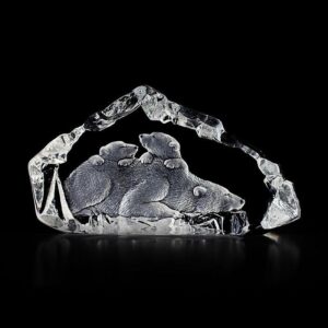 Målerås Wildlife – isbjörn med ungar konstglas – design Mats Jonasson
