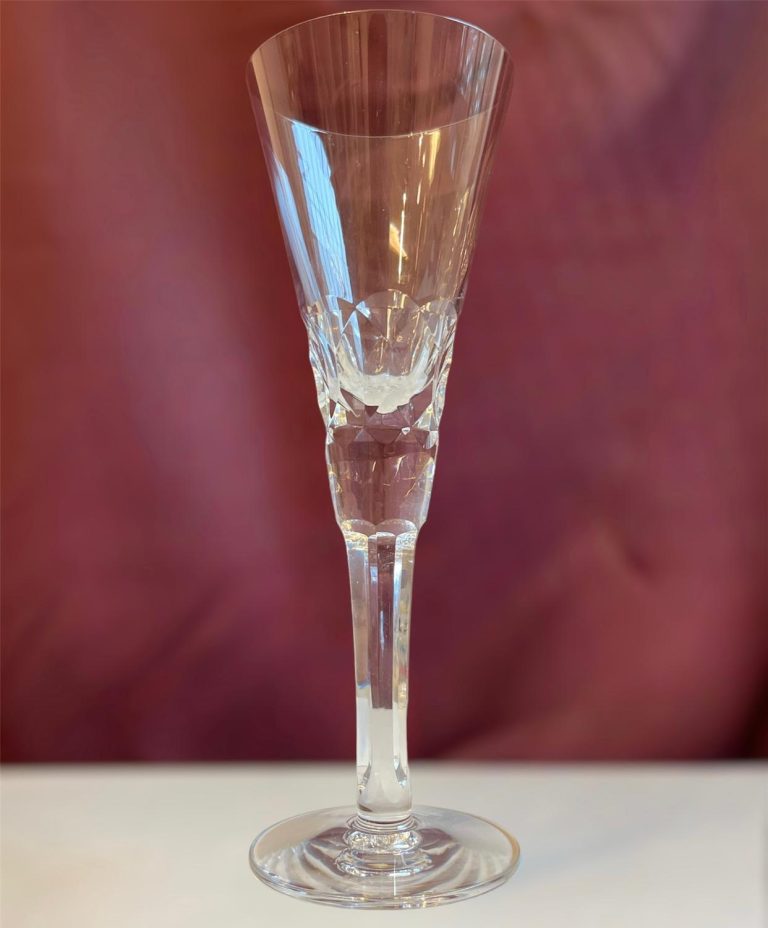 Kosta Boda - Gripsholm - Champagne strut design Sigurd Persson