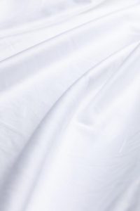 Kosta Linnewäfveri – dra-på-lakan vit 90 x 200 Satin