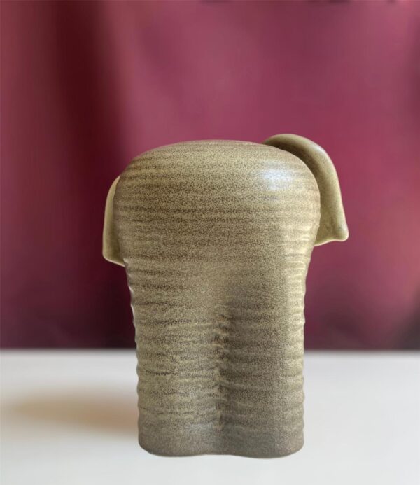 Gustavsberg - Afrikanska djur - Elefant / Ståtliga Elefanten design Lisa Larson