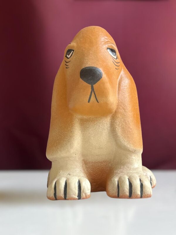 Gustavsberg- Figurin - Kennel - hunden Basset design Lisa Larson