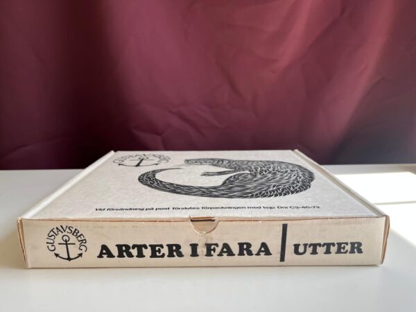 Gustavsberg - Arter i fara - Utter - Samlar Tallrik guld Design-Paul Hoff