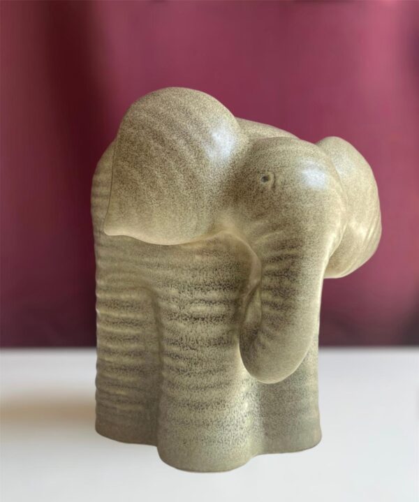 Gustavsberg - Afrikanska djur - Elefant / Ståtliga Elefanten design Lisa Larson