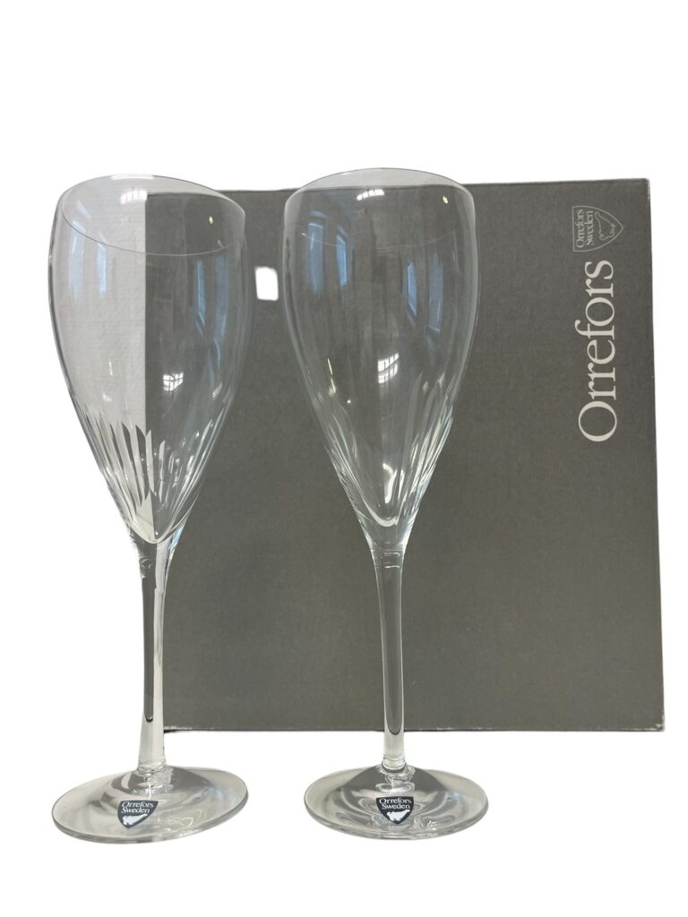 Orrefors - Crescendo - 2 st Vin glas Design Erika Lagerbielke