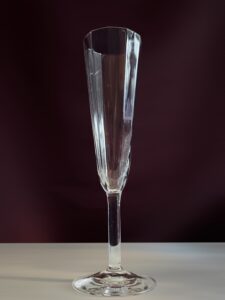 Kosta Boda Oktav – champagnestrut i kristall – design Bertil Vallien – vintage