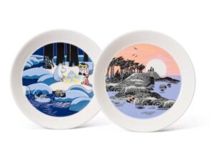 Arabia Mumin – 2-pack samlartallrik snölykta & Mumindagen – design Tove Jansson