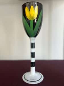 Kosta Boda Tulipa – pokalglas svart gul Tulpan – design Ulrica Hydman Vallien – vintage