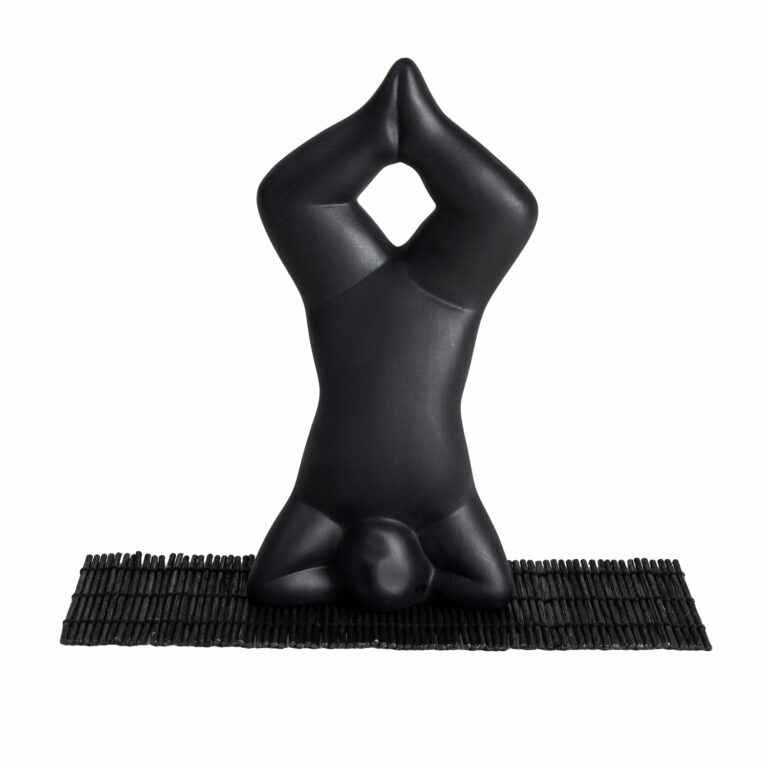 Design House Stockholm - Yoga Figurin Svart Nr 3 av 8 Design Lisa Larson