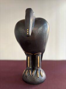 Gustavsberg Fenix – Fågeln Fingal svart / guld prickar på näbb, porslinsfigur – design Lisa Larson