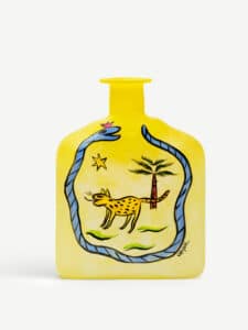 Kosta Boda UHV Hyllnings kollektion – flaska Indian jungle 2022 – design Ulrica Hydman Vallien