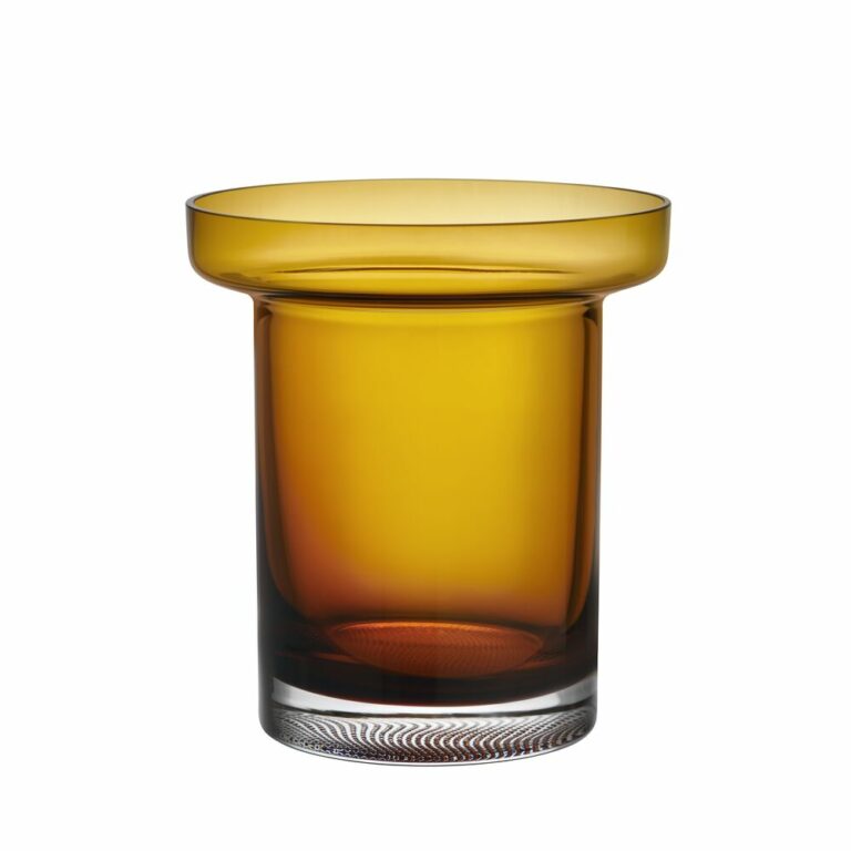 7042115_Limelight_Tulip-Vase-H195mm_Amber_Kosta-Boda_Goran-Warff_FREE_01_1x1