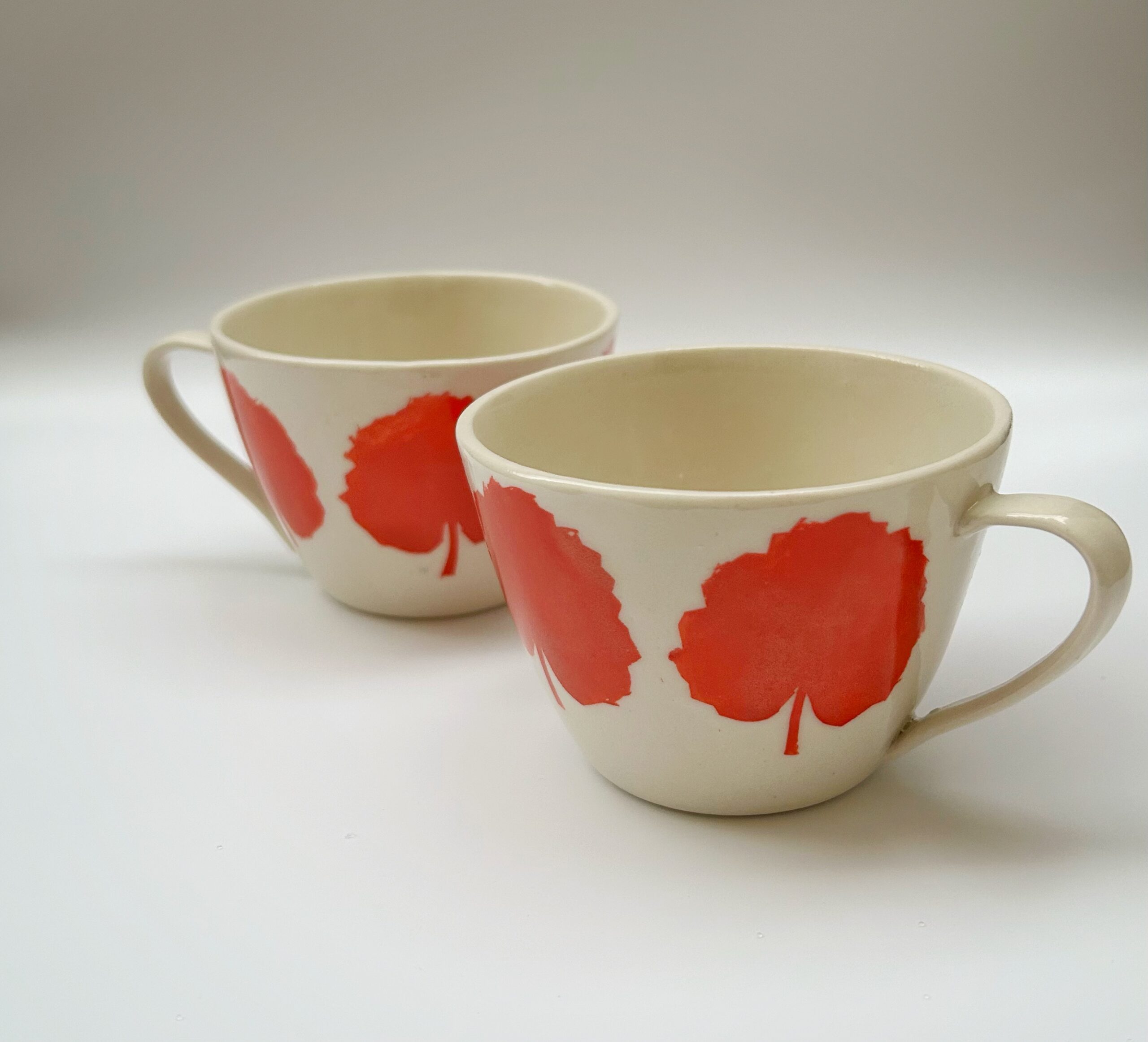 Glasprinsen - 100 Limiterad - Kaffekoppar R&ouml;d Pelargon Signerad Design Anna Brostr&ouml;m Ek