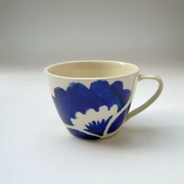 Glasprinsen - 100 Limiterad - Kaffekopp Stor blomma blå Anna Broström Ek