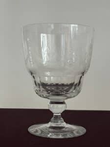 Kosta Boda Evy – rödvinsglas – design Edwin Ollers – vintage