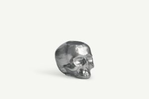 Kosta Boda - Still Life skull - Ljuslykta Skull silver Designer Ludvig Löfgren
