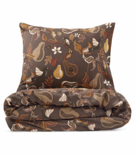 Kosta Linnewäfveri – bäddset Bandene Satin brun 150 x 210