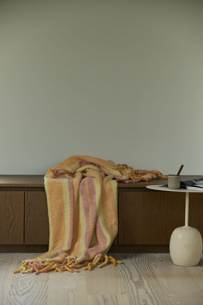 Kosta Linnewäfveri Pläd Vallvik Orange 130x170 cm