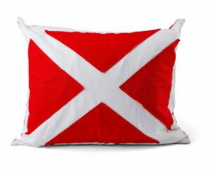 Lord Nelson Victory – kuddfodral Bjärred röd 50 x 60 cm