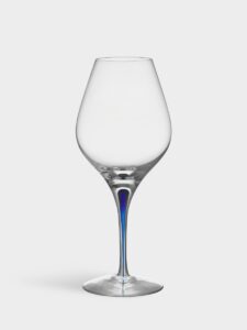Orrefors Intermezzo – Aroma vinglas blå 62 cl – design Erika Lagerbielke