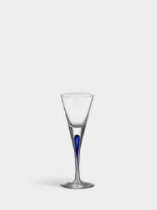 Orrefors Intermezzo – snapsglas blå 6 cl – design Erika Lagerbielke