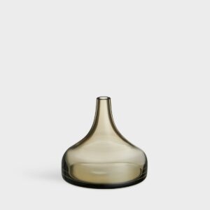 Orrefors Midsummer – Water Avens minivas 82 mm – design Claesson Koivisto Rune