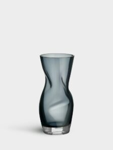 Orrefors Squeeze – vas blågrå 230 mm – design Lena Bergström