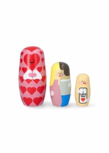 Spring Copenhagen Expressions – Trädockor Love 3 figurer 14 cm Körsbärsträ – design Benjamin Hansen